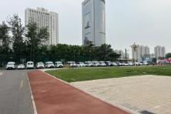 媒體人曝光北京主場停車場警車密集畫面引關(guān)注