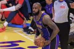 詹姆斯言論引發(fā)湖人不確定性，影響洛佩斯決定