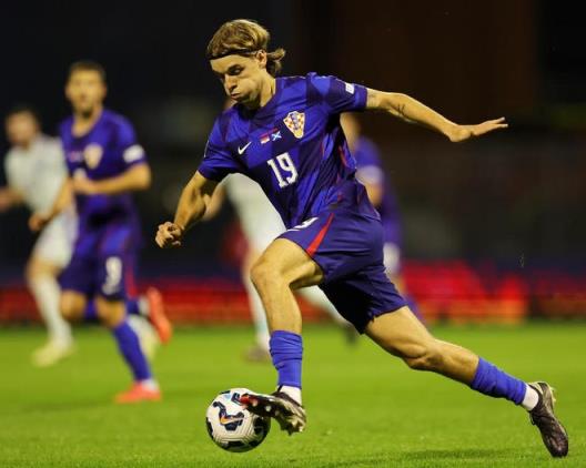 衛(wèi)報：水晶宮將簽約索薩，仍與葡體商談迪奧曼德