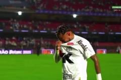 被踢哭了桑托斯0-6慘敗對手，內(nèi)馬爾賽后痛哭著離開球場