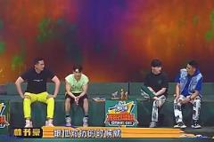 連手掌都有肌肉！林書豪此前談老詹變態(tài)級(jí)身體：實(shí)在沒法比！