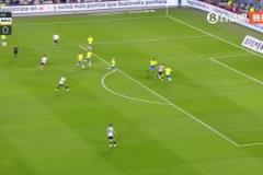 小蜘蛛閃擊巴西！馬基尼奧斯和穆里略目送阿爾瓦雷斯破門??