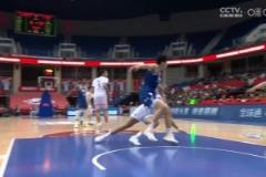 上強(qiáng)度了??！小胖洛夫頓與楊瀚森卡位肉搏 激烈對(duì)抗雙雙倒地！