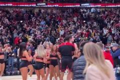 基迪絕殺湖人后，公牛的啦啦隊(duì)小姐姐女也興奮不已！