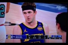 想不到啊！近兩個賽季，西蒙斯出場數(shù)已經(jīng)超過恩比德