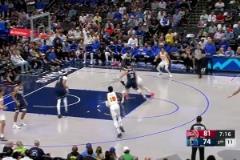 這就是超巨！濃眉無解單打跳投+禁區(qū)連續(xù)大帽徹底統(tǒng)治攻防