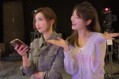 姚明這身高屬實(shí)恐怖！給你頒個(gè)獎(jiǎng)都得全程仰頭