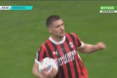 米蘭扳平2-2比分！福法納直塞助攻約維奇單刀破門！