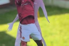 妙啊！球迷根據(jù)球員人物特點(diǎn)，做出經(jīng)典還原裝置