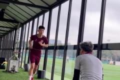 快要復(fù)出了??武磊社媒曬訓(xùn)練視頻：跑起來(lái)了