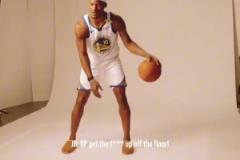 我一直認(rèn)為嘴哥應(yīng)該是佩頓這種聲音。然后佩頓是嘴哥的聲音