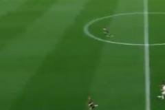 致敬貝爾成名作??法乙球員邊路一條龍破門