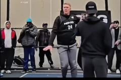 普通人能打贏47歲的NBA最水球員嗎?