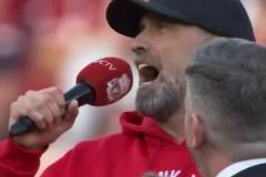 不負(fù)眾望！克洛普卸任時(shí)帶頭高唱斯洛特之歌，這賽季利物浦提前奪冠