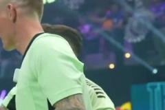 克羅斯擔(dān)任裁判執(zhí)法偶像聯(lián)賽！他若堅(jiān)守伯納烏，皇馬怎會(huì)陷入困境