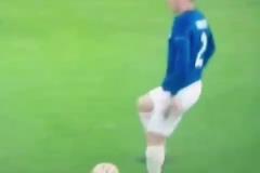 球迷調(diào)侃：這是阿森納正在快速反擊時，厄德高的狀態(tài)