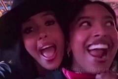 開心的摟在一塊！瓦妮莎和大女兒娜娜一起去看碧昂絲演唱會(huì)~