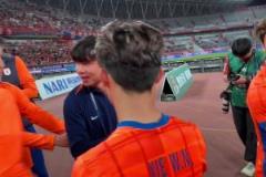 三哥?；丶铱纯矗≥锟￠h以最低調(diào)的方式謝場