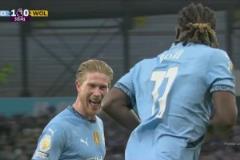 曼城取得領(lǐng)先！多庫(kù)突破禁區(qū)倒三角傳中！德布勞內(nèi)破門建功！