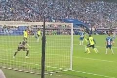 這就是理論上的死角！球迷實拍安東尼世界波絕殺