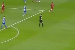 克洛普無(wú)奈換人??昔日三笘薰連續(xù)突破生吃“軍訓(xùn)”阿諾德