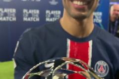 MVP！第一視角將歐冠全場最佳獎杯送給阿什拉夫