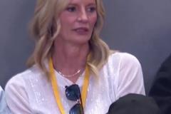 母親節(jié)快樂呀！今天布勞恩、杰倫威、以賽亞-喬的媽媽，都來現(xiàn)場看球了