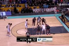 獨(dú)行俠球迷看過來！瘋?cè)ダ耠x奇犯規(guī)送兩罰被罰球絕殺！