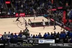 好像有點掉鏈子~杜克輸?shù)?場里，弗拉格在關鍵時刻的表現(xiàn)…