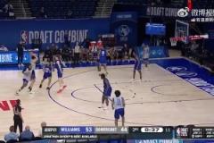 臥槽？！楊瀚森這記驚艷妙傳，真的很有約基奇那味了！