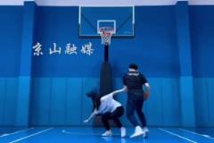 李添榮女友曬游玩照片，非常愜意啊