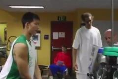 看看07年夏天阿聯(lián)為雄鹿試訓(xùn)的視頻！楊瀚森若有這手投籃就完美了