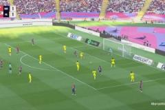 巴薩2-1反超比分！黃潛解圍不遠(yuǎn)，費(fèi)爾明斷球停球凌空斬破門！