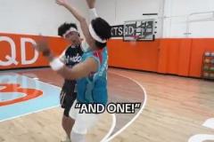 國(guó)外網(wǎng)紅模仿亞歷山大造犯規(guī) 裁判都穿上了雷霆球衣