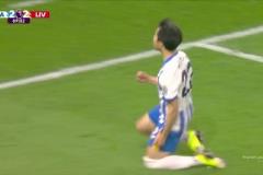 進(jìn)球上雙！維爾貝克射門(mén)被撲，三笘薫高難度凌空斬破門(mén)！