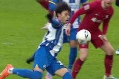 名場面回顧?三笘薫昔日絕殺利物浦，空中連停帶過技驚四座