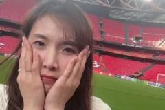 這錢(qián)花得值了！韓國(guó)電視臺(tái)小姐姐高價(jià)買(mǎi)機(jī)票來(lái)看孫興慜決賽
