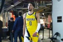 讓他裝到了哈利伯頓賽后離場說道：為什么這么安靜?。?？！